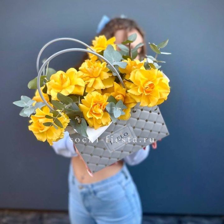 Сумочка с розами "Эдель" в Липецке