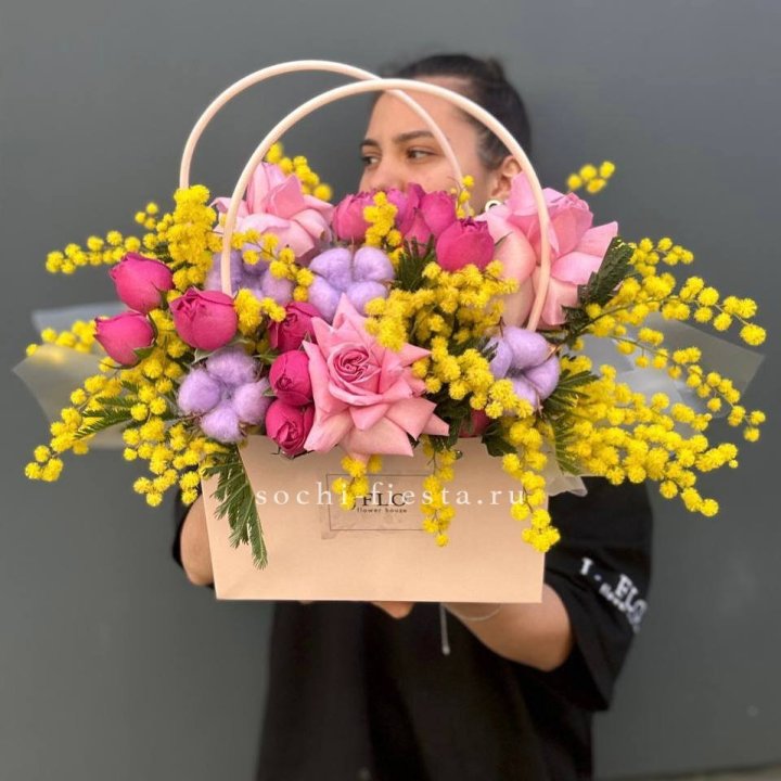 Сумочка мимозы и роз "Примавера" в Липецке