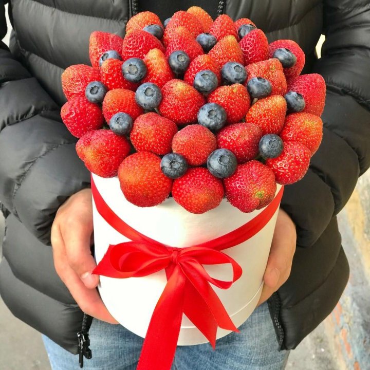 Клубничный бокс №3 в Липецке