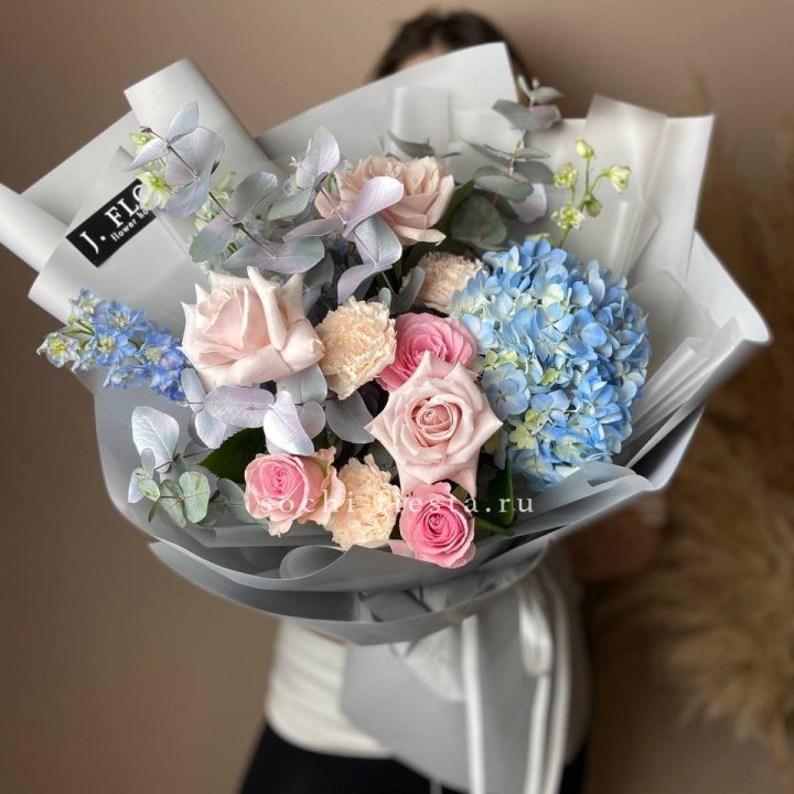 Букет с гортензией № 4 в Липецке