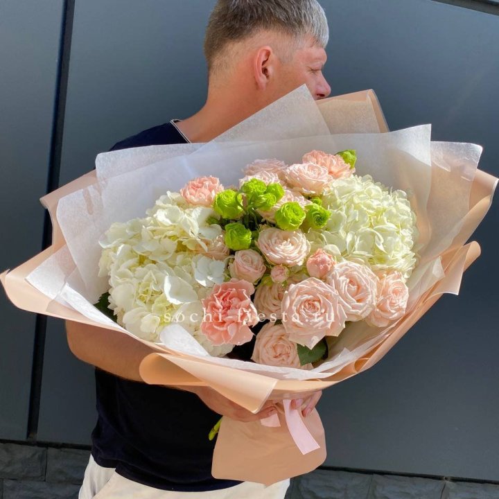 Авторский букет "Нежный крем" в Липецке