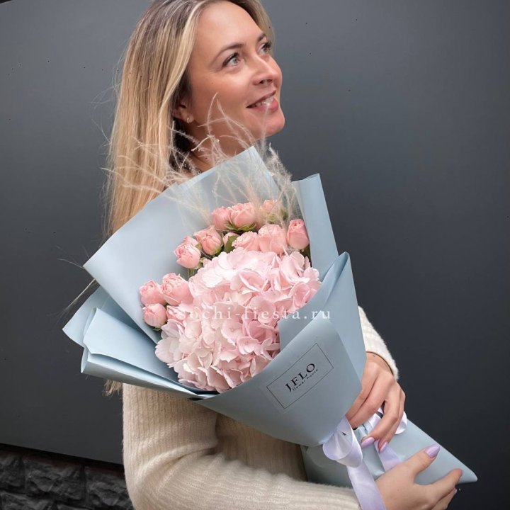 Гортензия  "Жасмин" в Липецке