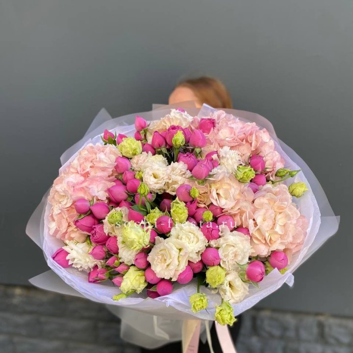  Букет  гортензий и Мисти в Липецке