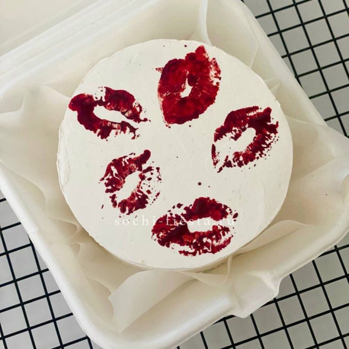 Бенто-торт "Поцелуй" в Липецке