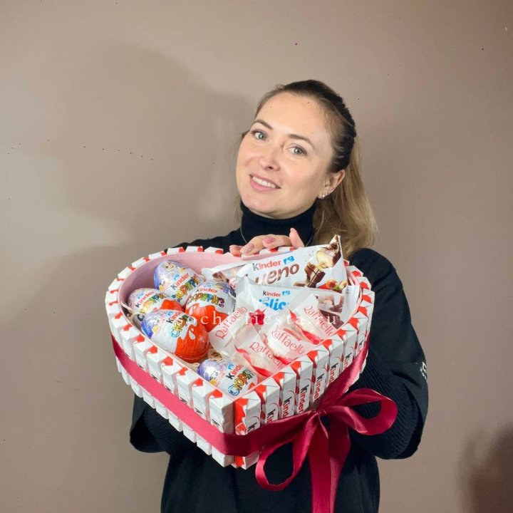 Подарочный набор сердце с Киндерами в Липецке