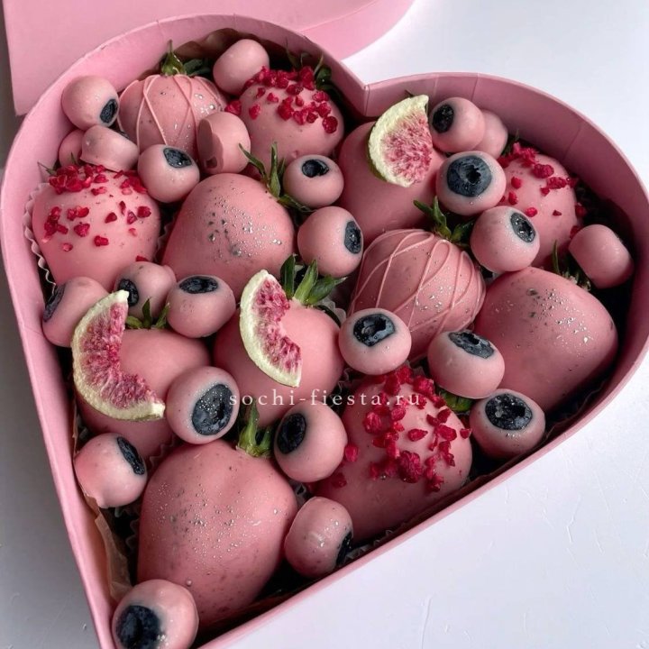 Клубника в шоколаде Сердце в Липецке