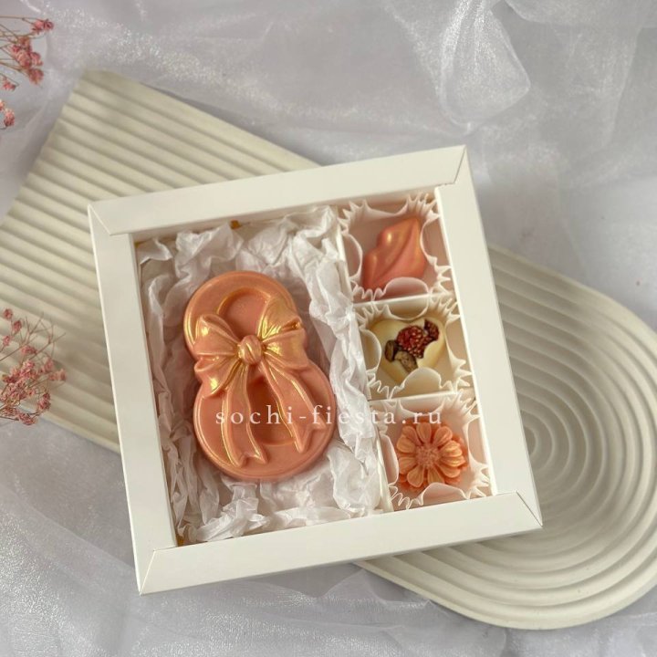 Конфеты из шоколада 8 Марта в Липецке