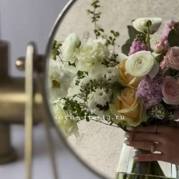 Цветочная подписка "Пакет средний" в Липецке