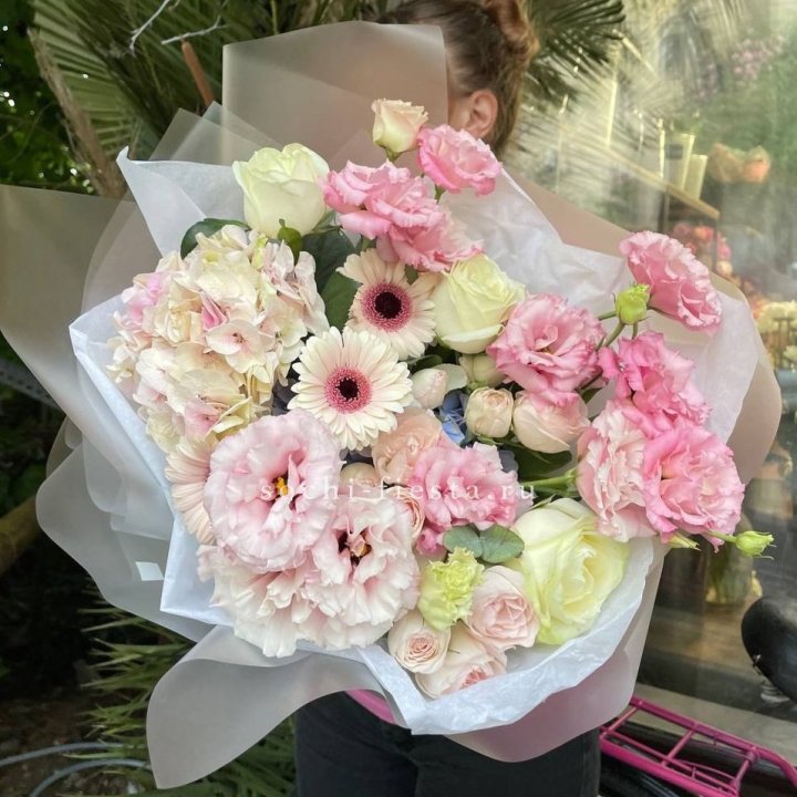 Дизайнерский букет "Лаундж пак" в Липецке