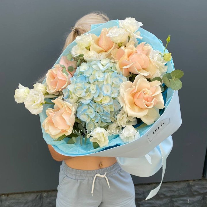 Сборный букет "Голубой закат" в Липецке