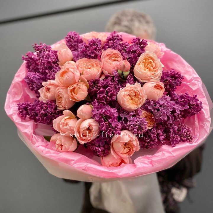  Дуо букет из кустовых роз и сирени в Липецке