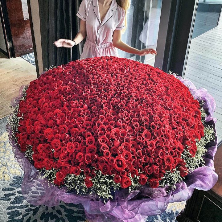 1001 роза в Липецке