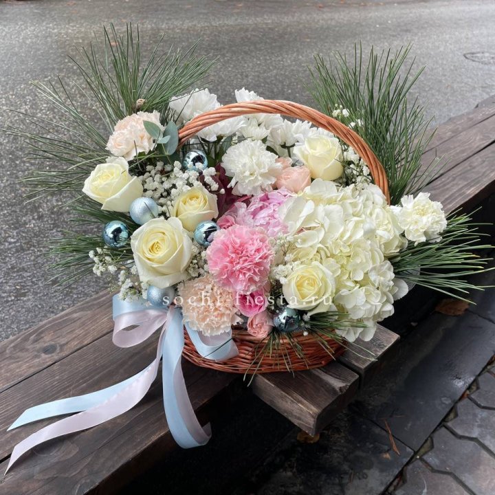 Новогодняя корзина  в Липецке