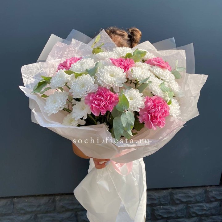  Букет  хризантем и диантусов "Воздушный" в Липецке