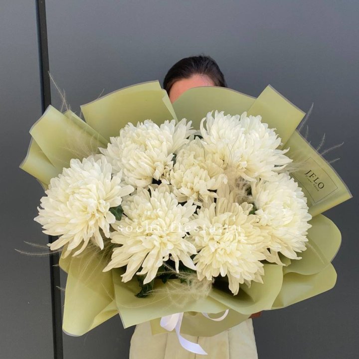 Букет одноголовых хризантем  в Липецке