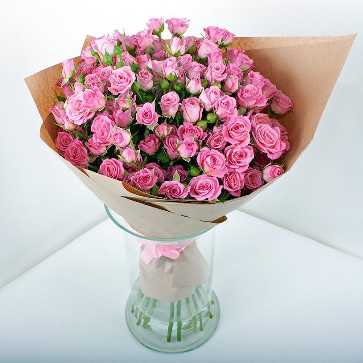 15 кустовых роз в Липецке