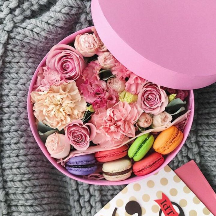 Цветочный бокс пинк в Липецке