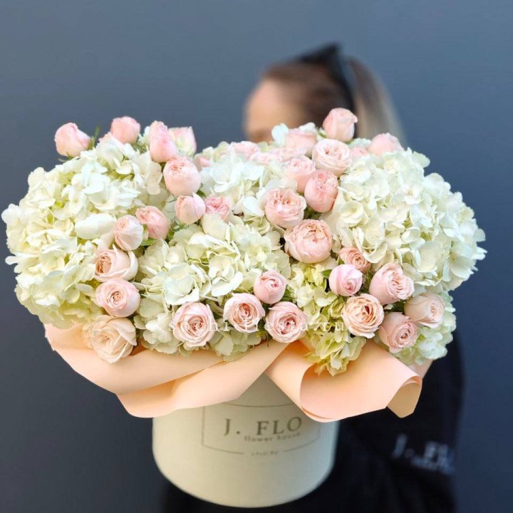 Дизайнерский бокс "Изабелла" в Липецке