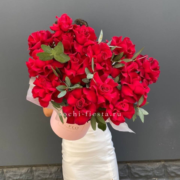 Бокс из 17 французских роз в Липецке