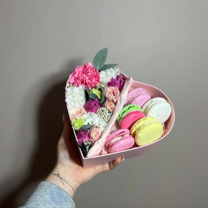 Дуо цветы и макаронсы в Липецке