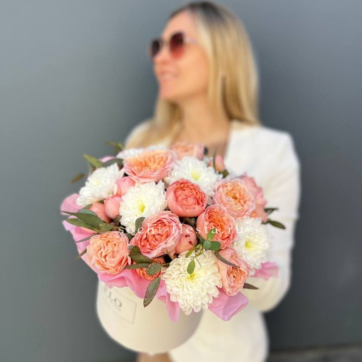 Нежная коробка с цветами в Липецке