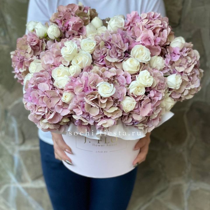 Бокс "Изобела пинк" в Липецке