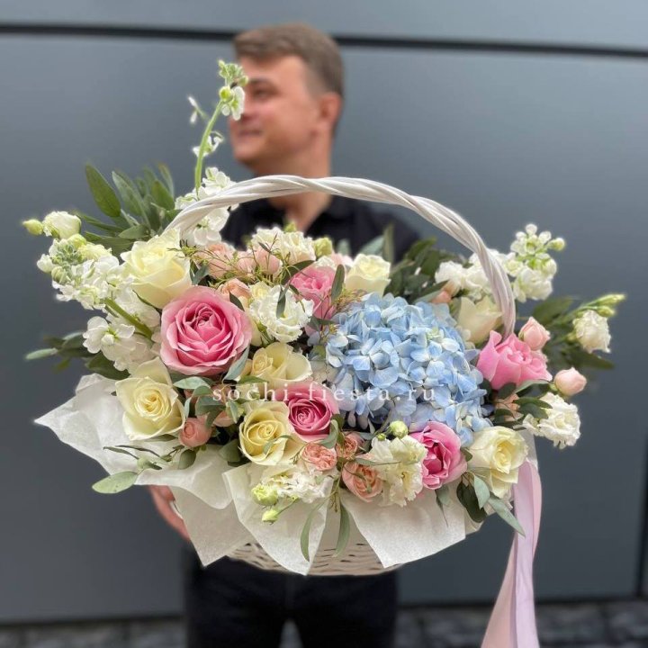 Авторская корзина "Аполинария" в Липецке