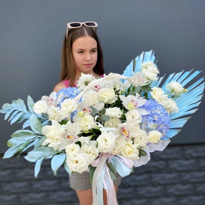 Цветочная корзина "Блю винч" в Липецке