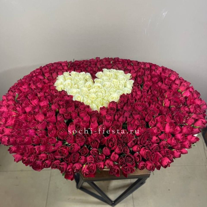 501 роза в корзине в Липецке