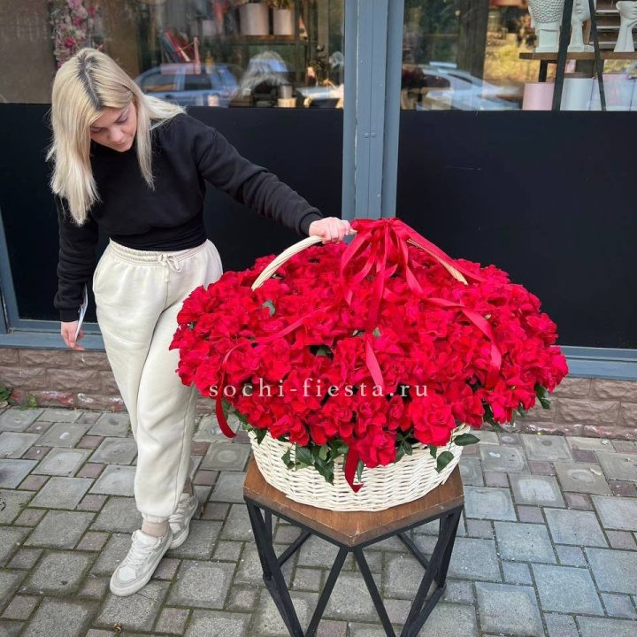 201 французская красная роза в Липецке