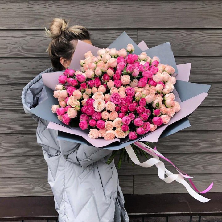 55 роз микс кустовых в Липецке