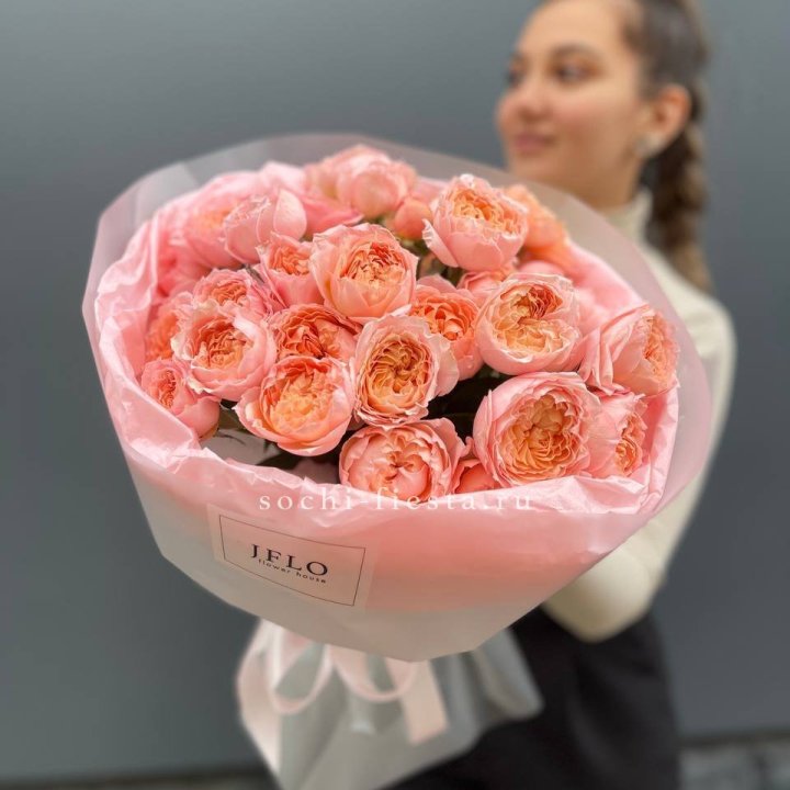 Букет из пионовидных роз Джульетта в Липецке