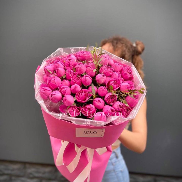 Кустовые розы букет Мисти Баблс в Липецке