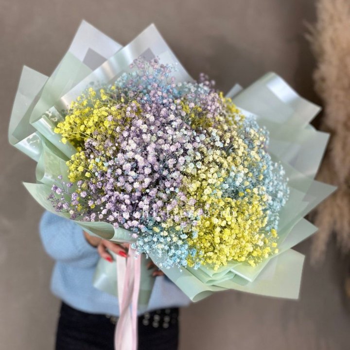 Букет радужных гипсофил в Липецке