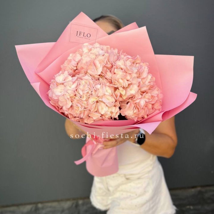 Букет гортензий "Крем" в Липецке