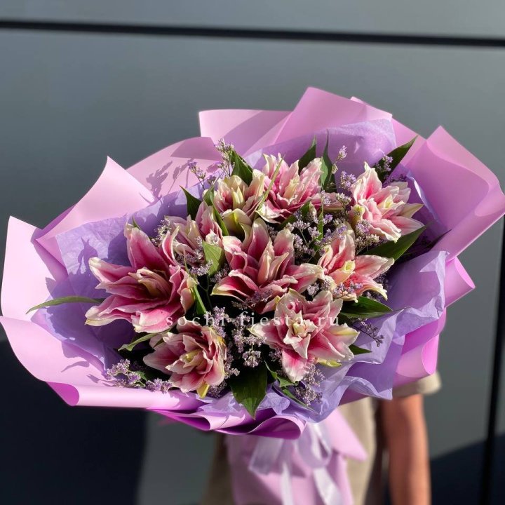 Букет пионовидных лилий №4 в Липецке