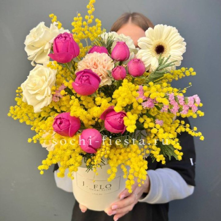 Цветы в боксе "Слобода" в Липецке