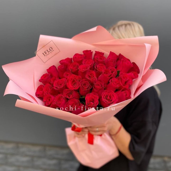 35 красных роз в Липецке
