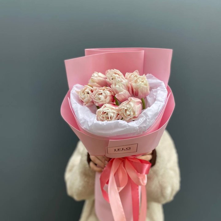 9 нежных тюльпанов в Липецке