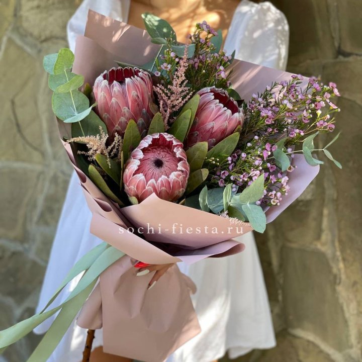 Букет из протеи "Клеопатра"  в Липецке