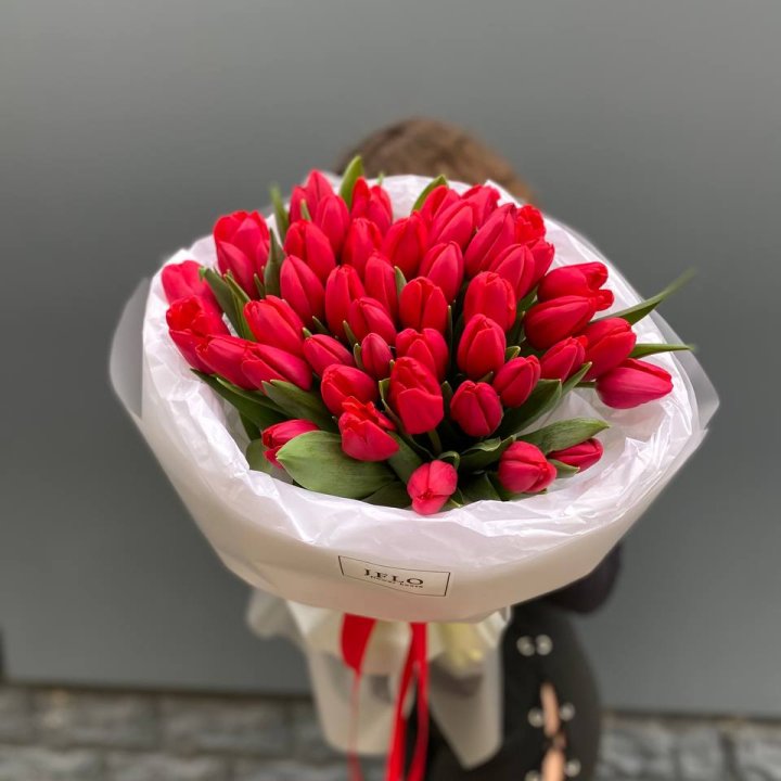 51 тюльпан "Любовь" в Липецке