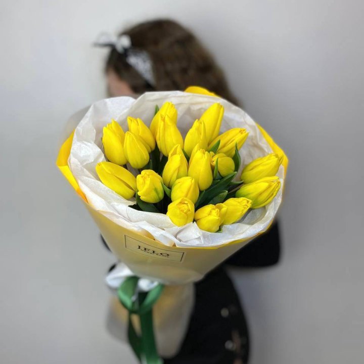  19 жёлтых тюльпанов в Липецке