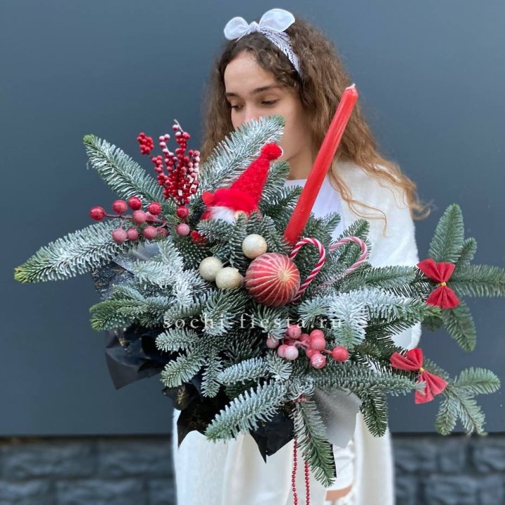 Композиция в бокале красная в Липецке