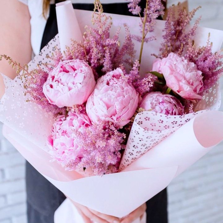 Букет пионов "Мелиса" в Липецке
