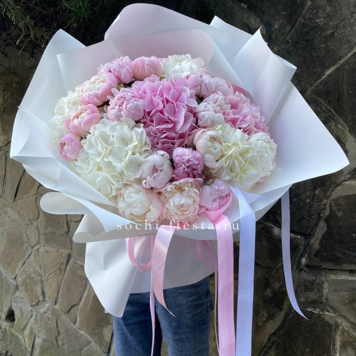 Букет "Пионы и Гортензии" в Липецке