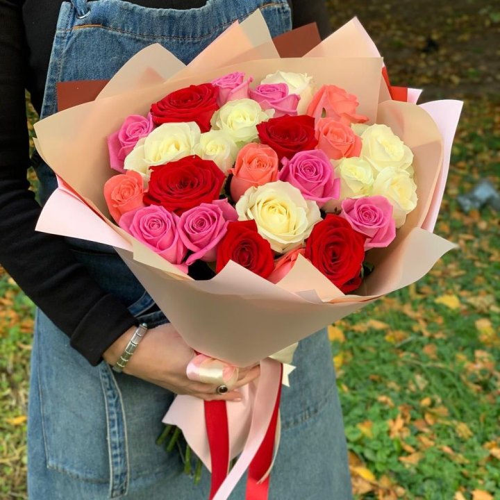 25 роз "Карусель" в Липецке