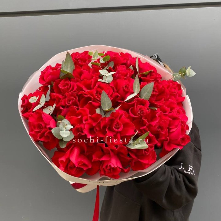 23 Красных французских роз в Липецке