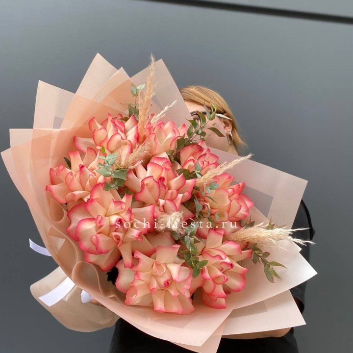 9 Французских роз Джумилия  в Липецке