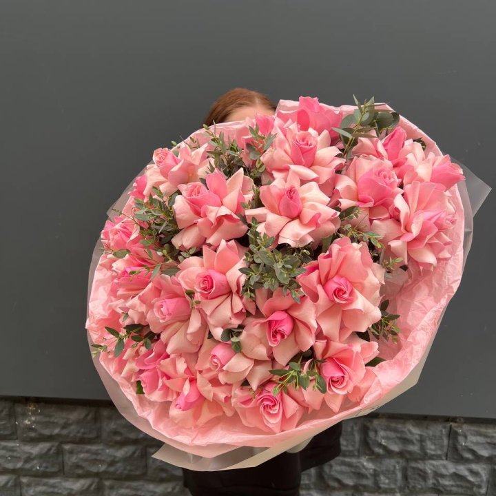  25 розовых французских роз в Липецке