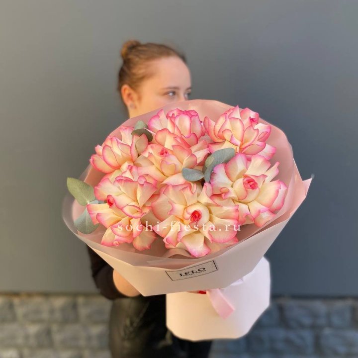 7 французских роз Джумилия в Липецке